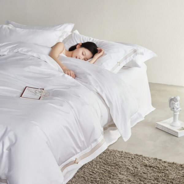 cotton bedding sets6 Luxury Hotel Embroidered Bedding Sets