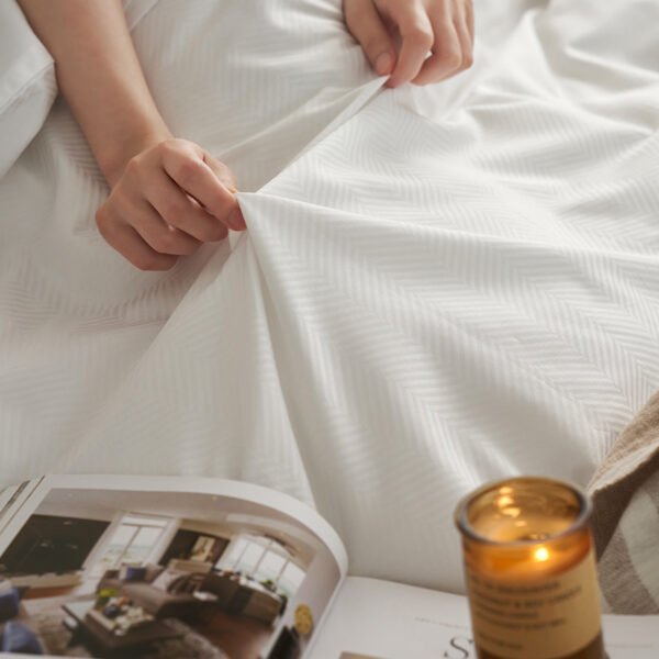 white bedding sets2 Solid White Jacquard Bedding Sets