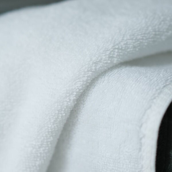 1 (2) White Platinum Satin Embroidered Bath Towel